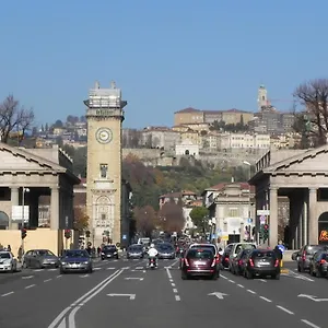 https://appartamento-monet.it-lombardy.com