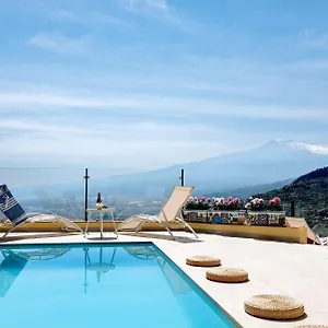 https://taormina-rooms-panoramic-apartments.sicilyhotelsitaly.net