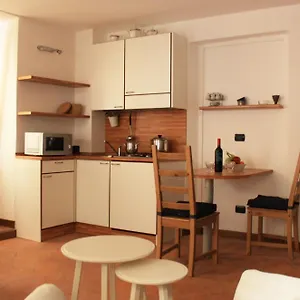 https://imbarcadero-apartment.it-lombardy.com